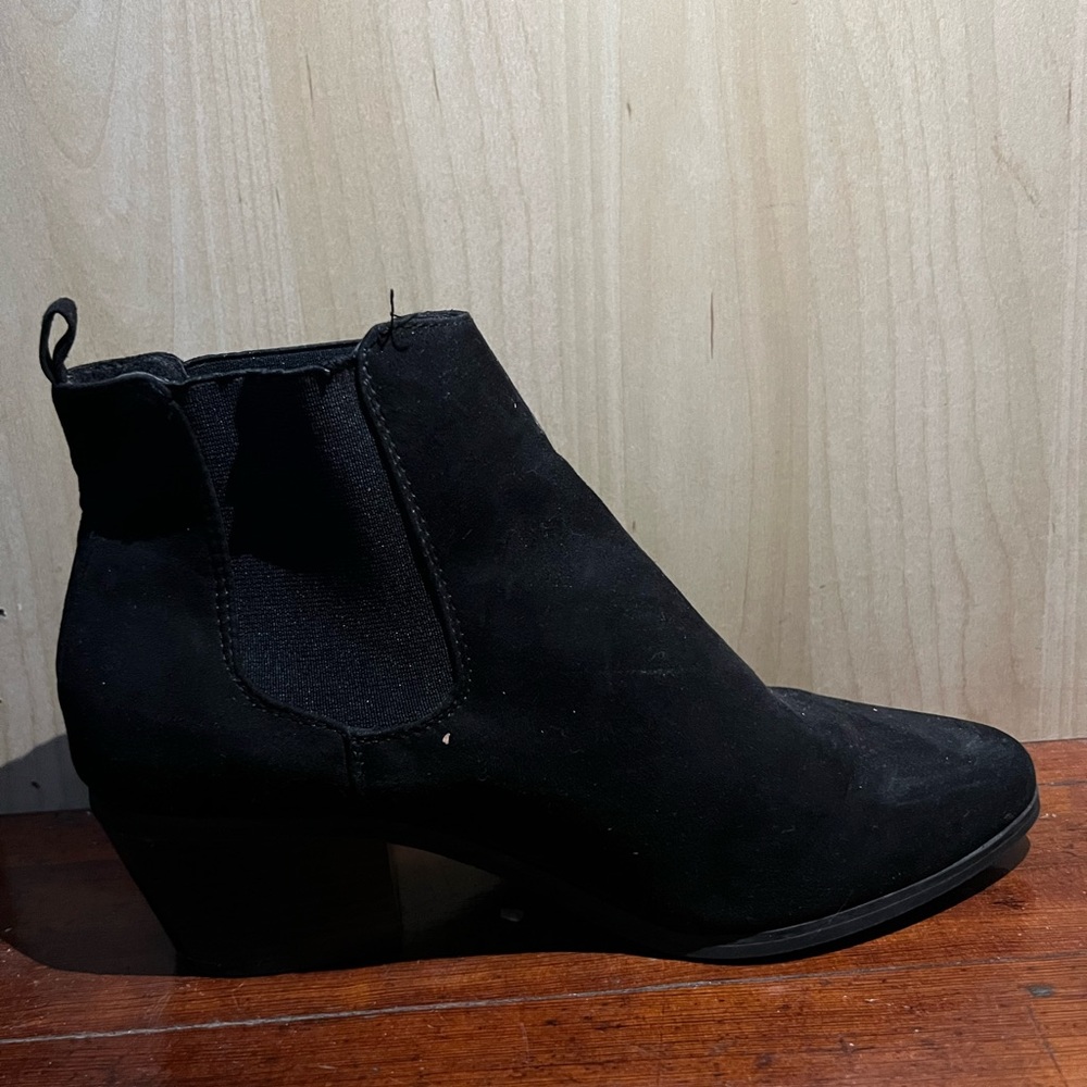 Chelsea boots